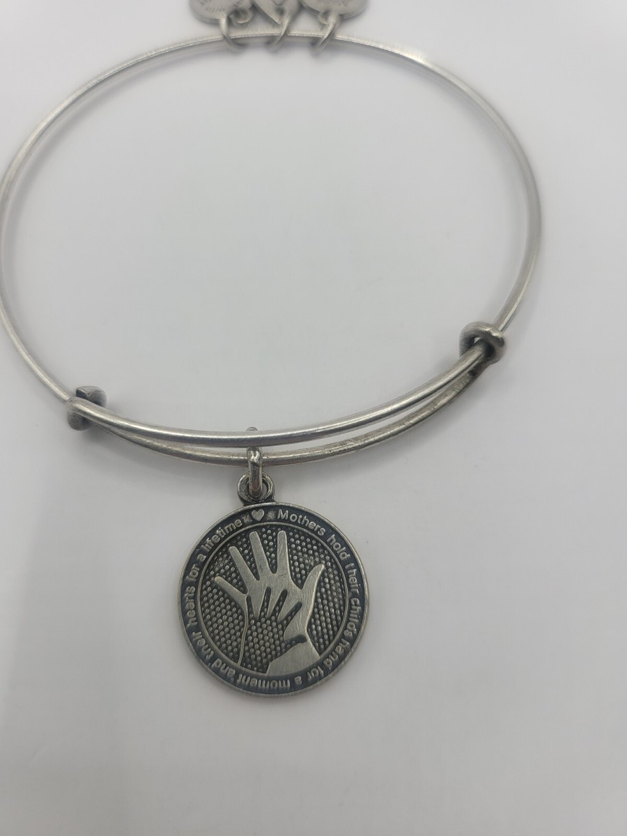 ALEX ANI Gold Mother's Hold Their ❤️ A Lifetime Charm Bangle