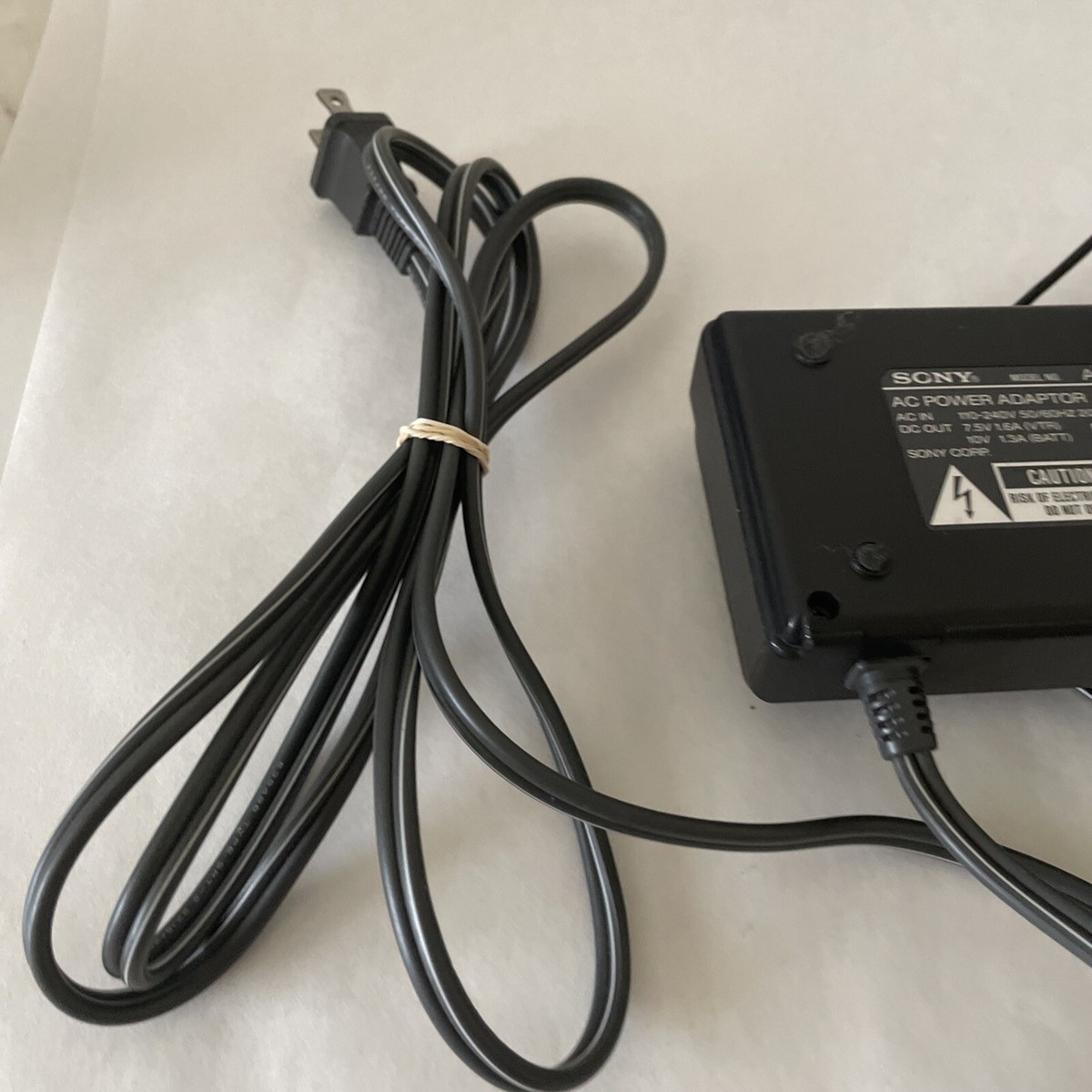 Sony ACV35A AC Power Adapter & Battery Charger For Camcorder & Video 8
