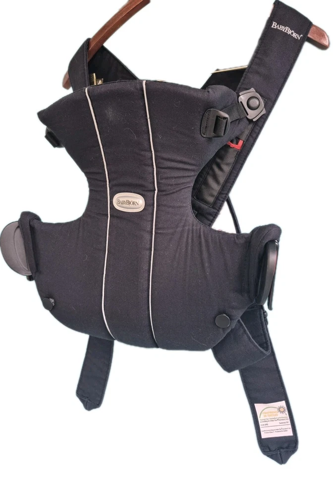 Portabebés BABY BJORN Negro 8-26 libras Ajustable Foto 3 de 4