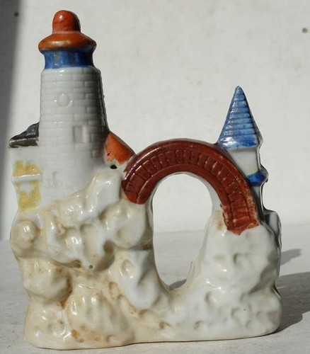 Fish Tank Aquarium Figurine Decoration Castle Arch Bubbler Ceramic Made Japan -- - Picture 1 of 1