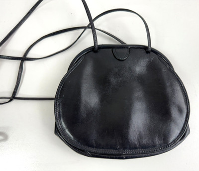 Vintage BOTTEGA VENETA Navy Blue Leather Frame Shoulder Bag