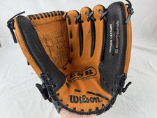 Wilson A2581 Genuine Leather Softball Glove 13" A2581 RHT nice
