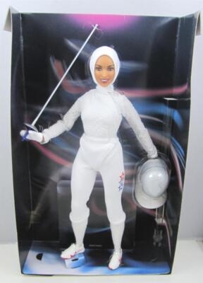 Barbie Signature Shero Escrime Uniforme Hijab Sabre Masque
