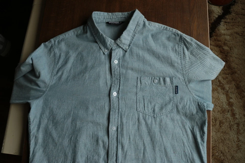 Camisa abotonada Undefeated para hombre, talla L Foto 3 de 4