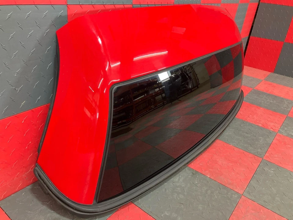 03-06 Chevrolet SSR OEM Convertible Techo Duro Sección Trasera (Rojo Antorcha 9075) Foto 2 de 4