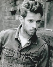 Luke Treadaway Autographed Signed 8x10 Photo COA 