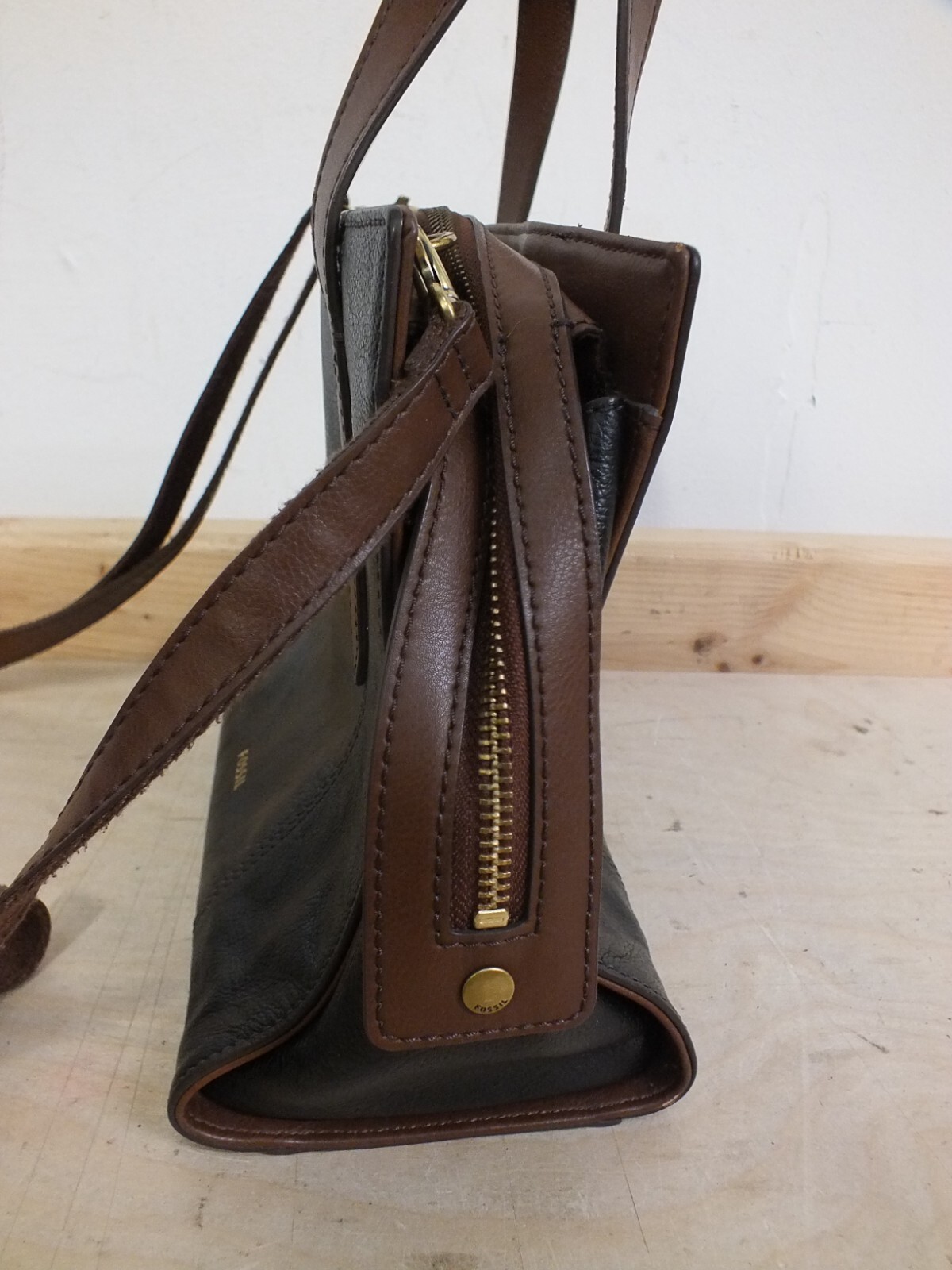 Fossil Black & Tan Leather Crossbody Bag Handbag (Hol) eBay