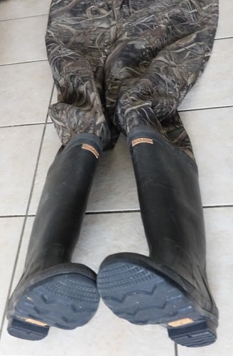 Game Winner camouflage realtree max 5 2-ply insulated boot-foot Wader,size 8 - Picture 2 of 5