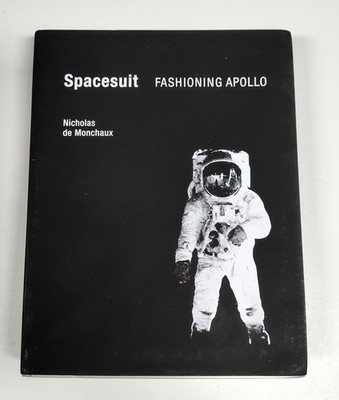 洋書 Spacesuit : Fashioning Apollo Spacesuit: Fashioning Apollo (The MIT Press), Nicholas de Monchaux