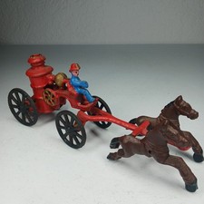Vintage Cast Iron Horse Drawn Fire Engine Pumper Wagon Fireman Carriage Toy