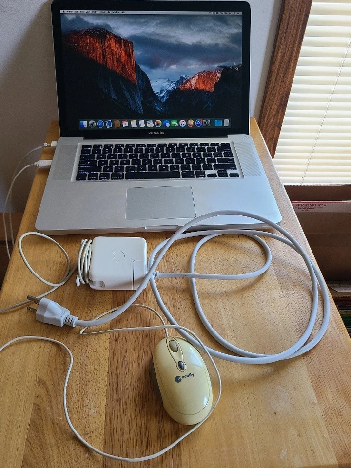 MacBook Pro 15 A1286, 2009, Core 2 Duo 2.66GHz 256GB SSD 8GB RAM El Capitan - Image 2 of 4