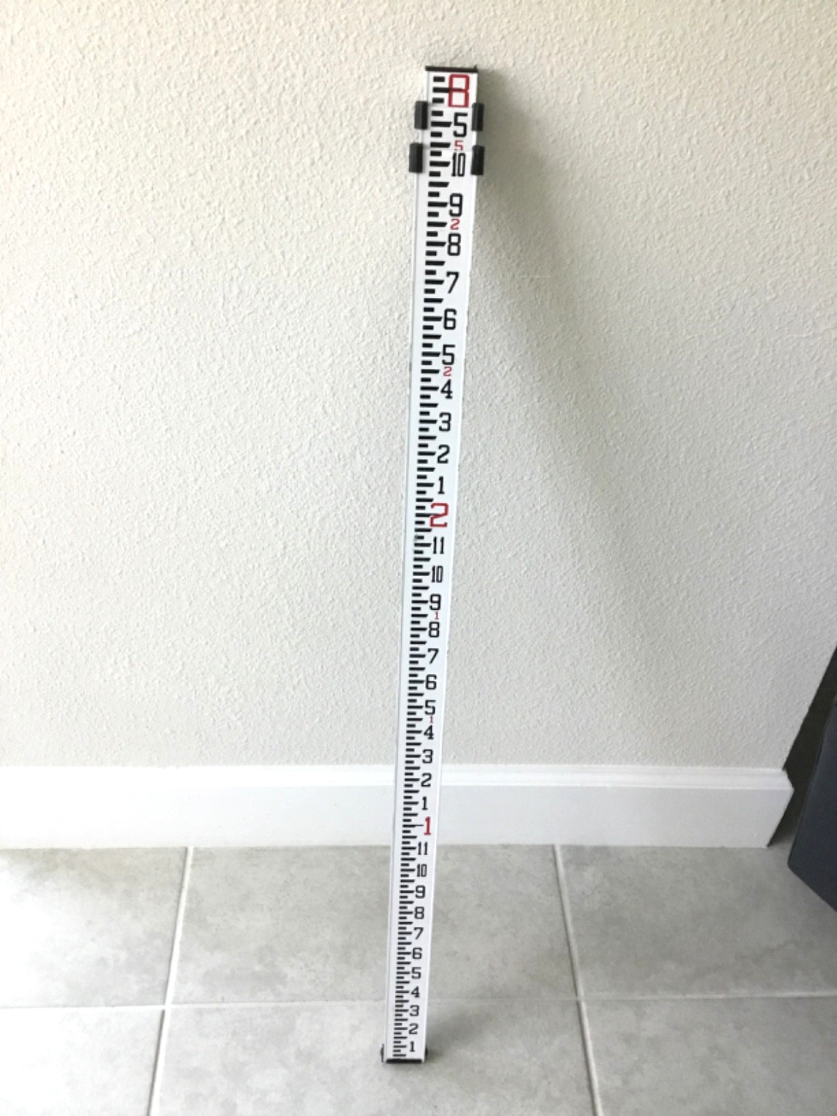 BOSCH GR8 Professional 8ft Telescoping Alum leveling gauge rod push button locks