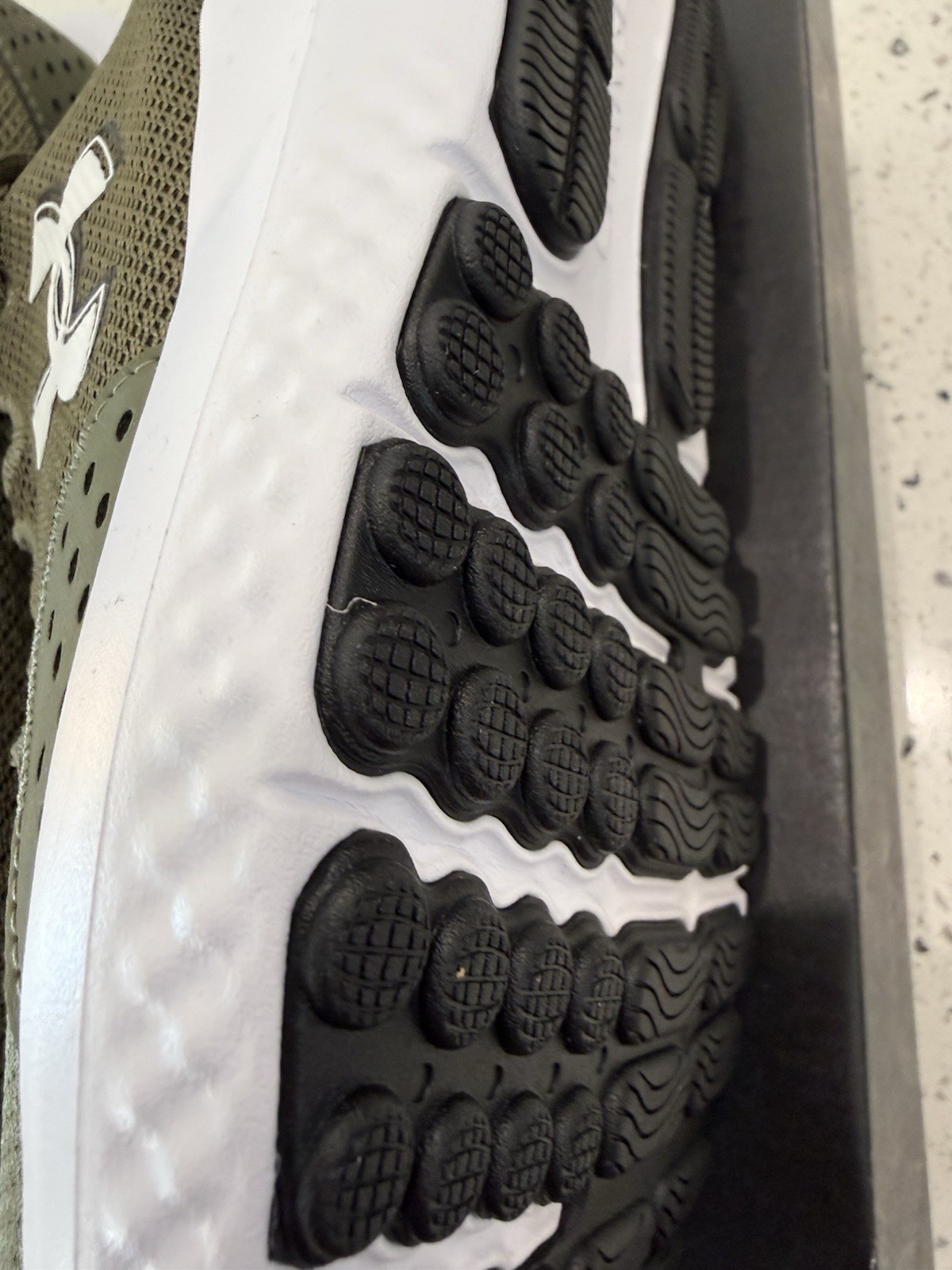 NEW MENS UNDER ARMOUR SZ 8.5 SHOES GREEN thumbnail 5