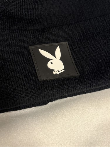 Gorro Playboy negro con puños - Imagen 2 de 5