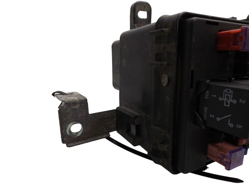 2007-2008 Chevrolet Aveo Junction Block Used 96843061 OEM - Picture 6 of 14