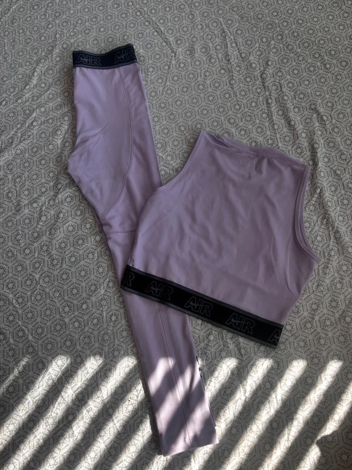 Nike Dri-fit Conjunto de 2 Piezas Top Deportivo y Leggings Mujer Entrenamiento.Talla PEQUEÑA...Púrpura Foto 2 de 3