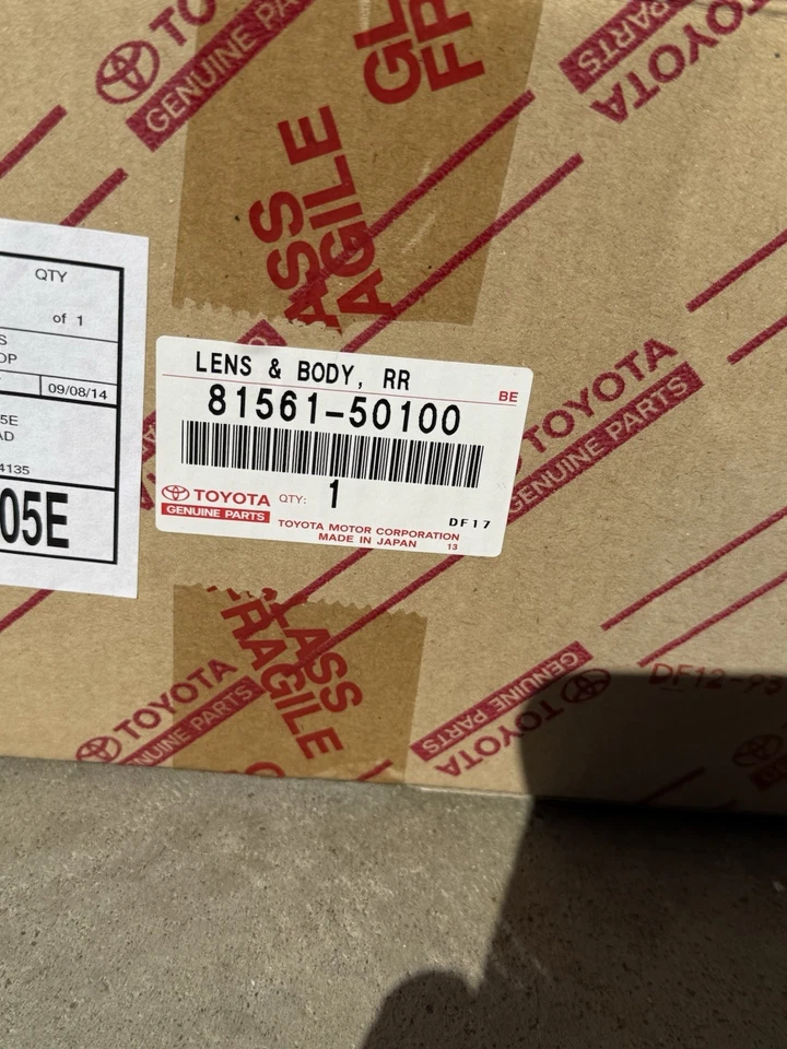 LEXUS 原始设备制造商 工厂驱动器 后置尾灯镜头 2001 - 2003 LS430 81561-50100 — 第 2/4 张图片