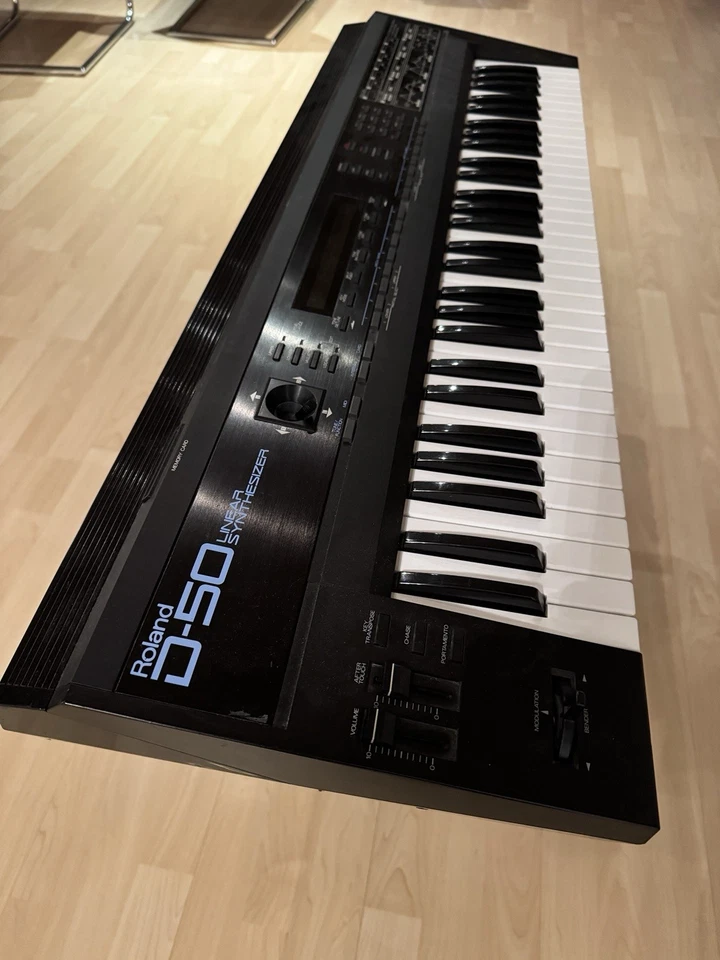 Roland D-50 Keyboard Synthesizer - Bild 4 von 4