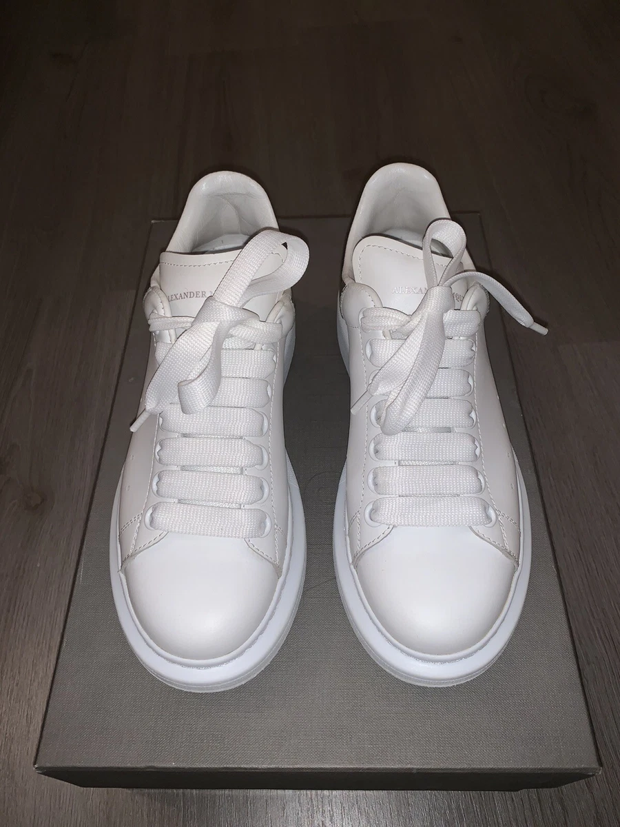 Alexander mcqueen trainers size clearance 3