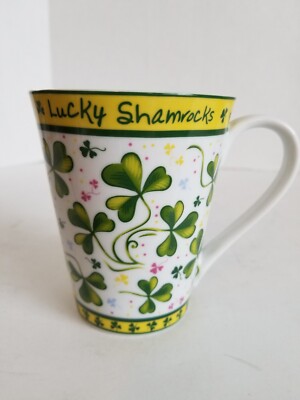 Lucky Shamrocks Empire City Casino Yonkers Raceway Mug With Shamrocks Yellow...
