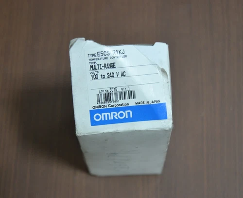 OMRON E5CS-R1KJ Temperature Controller 