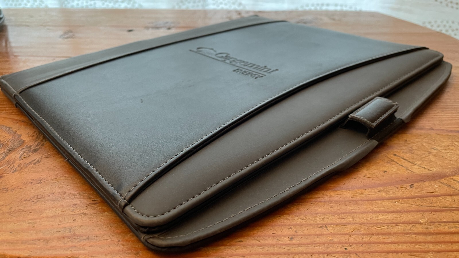 LEEDS Faux Leather Black Padded Portfolio ~ Embossed Logo ~ Item #6100-01