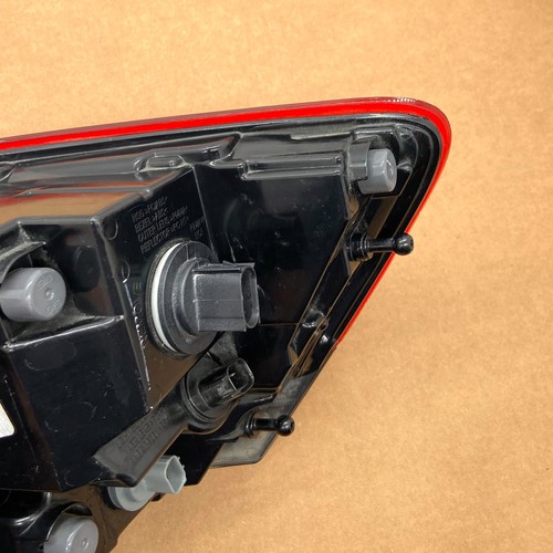 OEM 14-21 Jeep Grand Cherokee Left Side Tail Light Stop Bulb Lamp 68142943AH - Picture 9 of 9