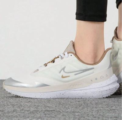 Nike Air Winflo 9 Shield Damen Sneaker Wanderschuhe Gr. UK 5,5_6_7_7,5