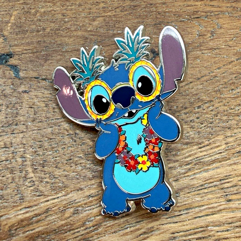 Disney Lilo & Stitch Stitch Hawaii Hawaiian Shirt Enamel Pin, Single