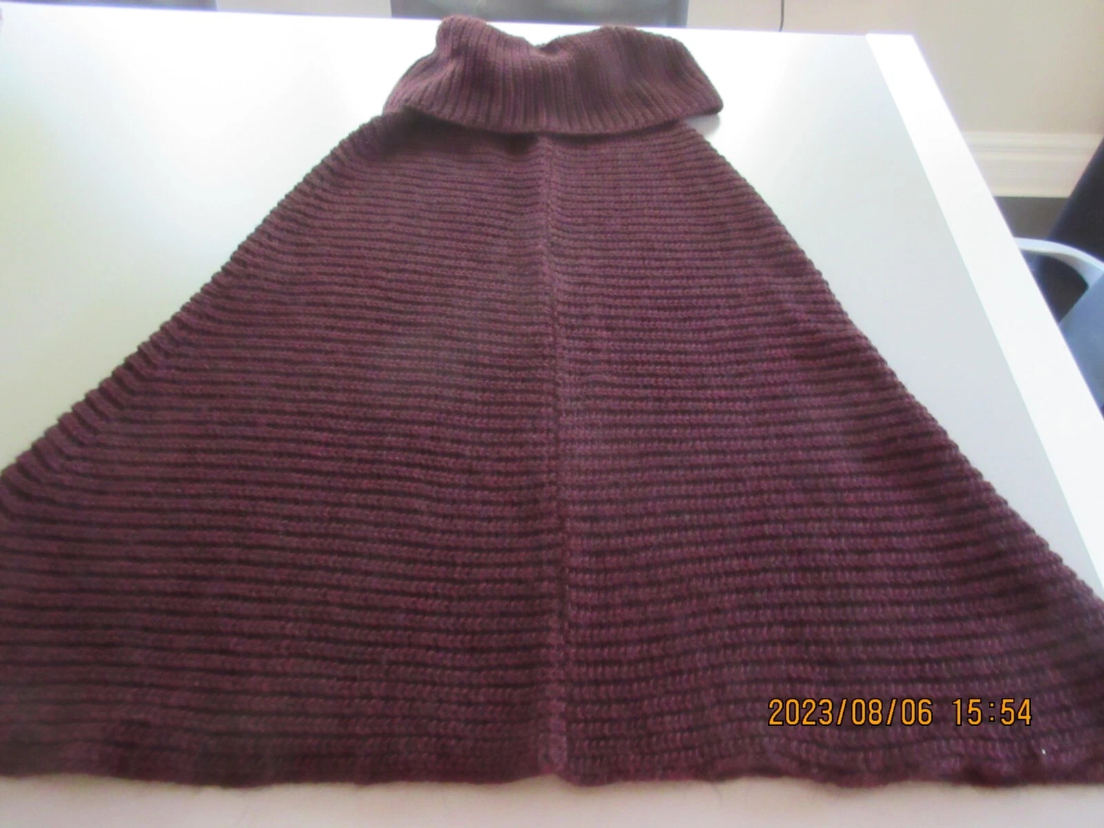 ELSAMANDA Sweater Knit Poncho Cape Cowl-Neck Burgundy Wool Blend one size