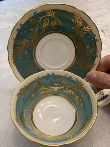 GROSVENOR ENGLISH Teacup and Saucer, Fine Bone China, Blue daisies! - Picture 4 of 6