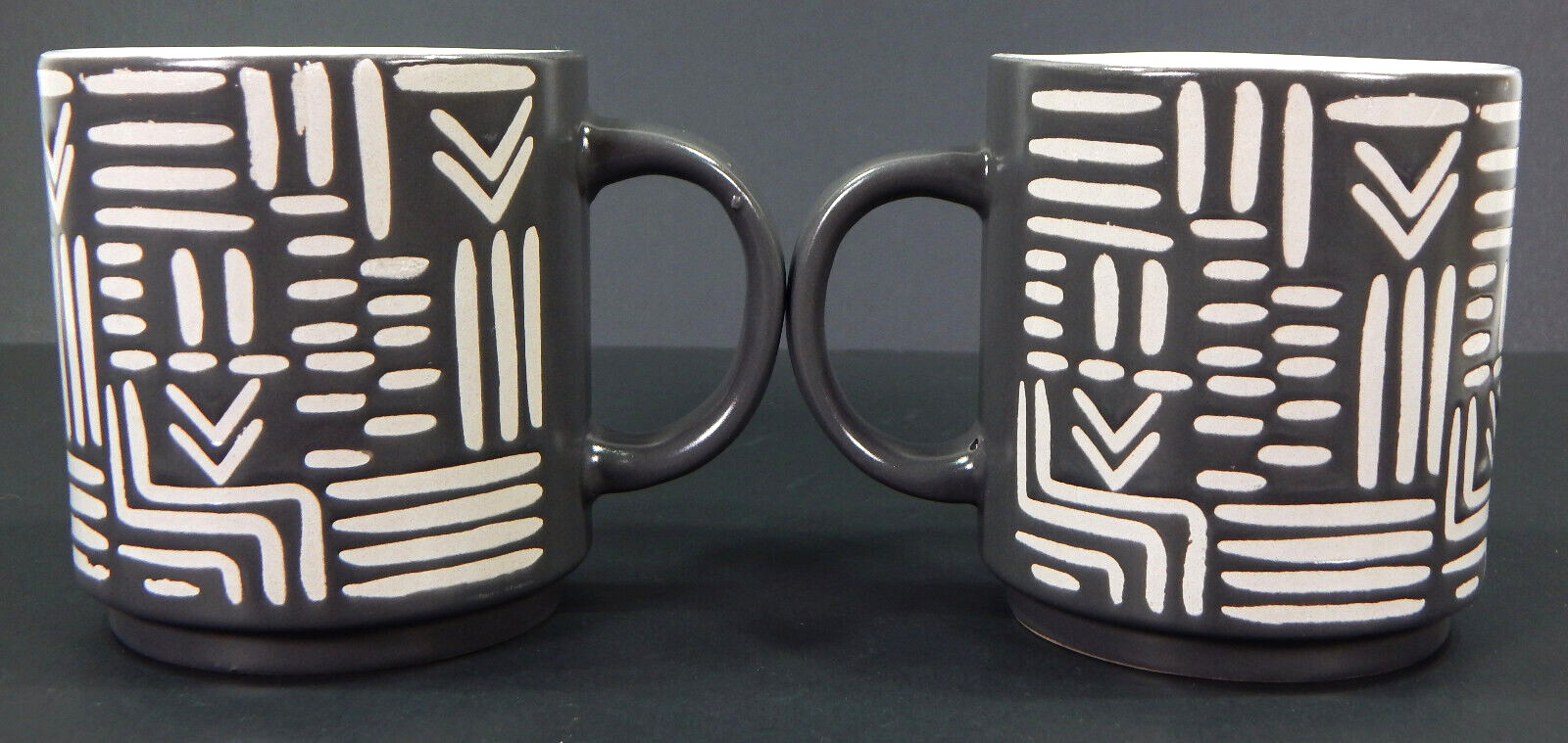 2 GRAYDON HALL CERAMIC COFFEE MUGS MUD CLOTH PRINT GRAY/WHITE POTTERY EMBOSSED