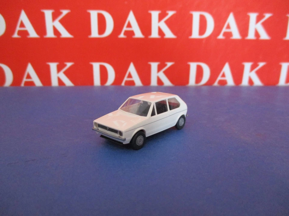 1/87 Modellino Auto Volkswagen Golf I Serie Bianco 1974 by Brekina - Immagine 2 di 4