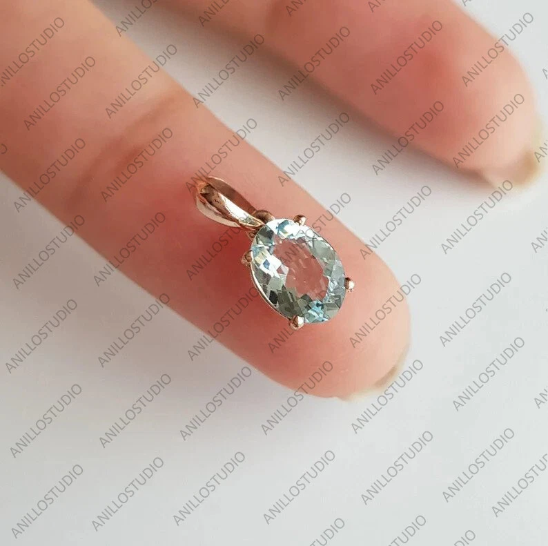 Mini colgante de piedras preciosas de aguamarina natural de oro amarillo de 14 k para mujer Foto 3 de 4