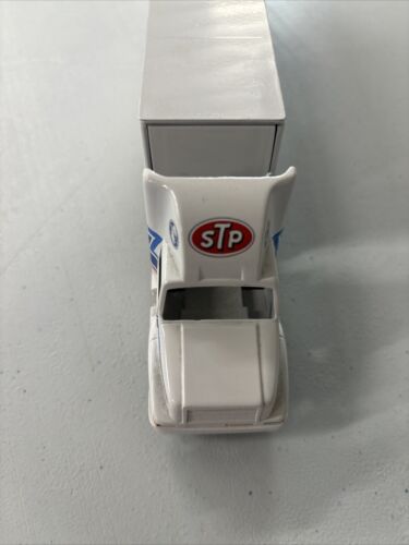 Richard Petty STP Pontiac Race Hauler '92 Winross Truck. In Very Nice Condition - Picture 3 of 5