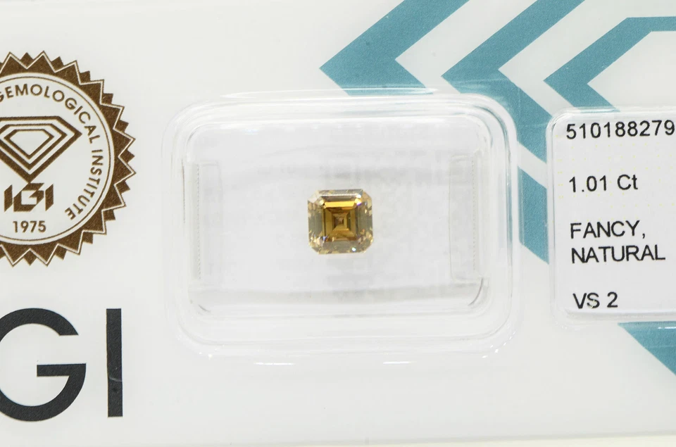 Emerald Shape Diamond Fancy Brown Color Loose 1.01 Carat VS2 IGI Certificate - Image 4 of 4