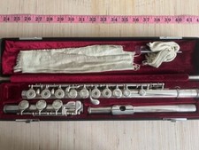 Yamaha Model YFL-481H Solid Silver Flute with Open Holes VERY NICE One Owner