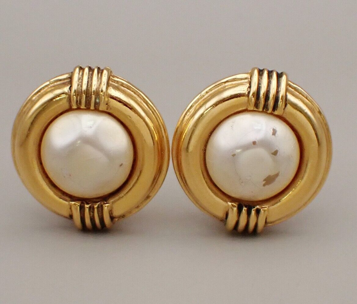 CHANEL Logo Imitation Pearl Button Earrings 23 Clip-On Gold