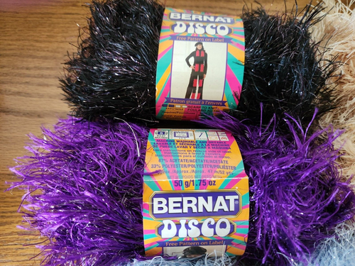 Mixed Lot of Fun & Festive Fur Eyelash Yarn Lion Brand Bernat Paton's 7 skeins - Picture 2 of 5
