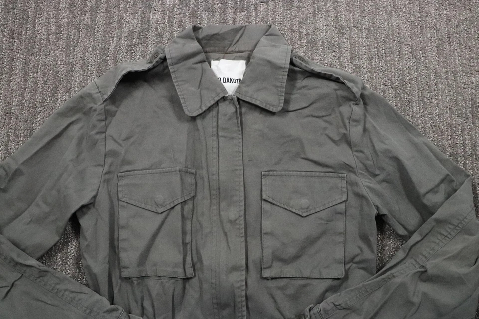 Chaqueta estilo militar BB Dakota cremallera completa cordón cintura exterior para mujer S Foto 3 de 4