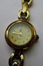 Ancienne rare montre couleur or Lip Classics 07 14 collection vintage 2436