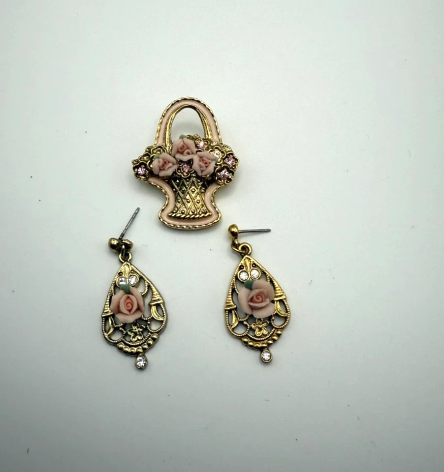 Vintage 1928 Pink Rose Basket Brooch & Filigree Dangle Earrings Set Gold Tone - Image 2 of 4