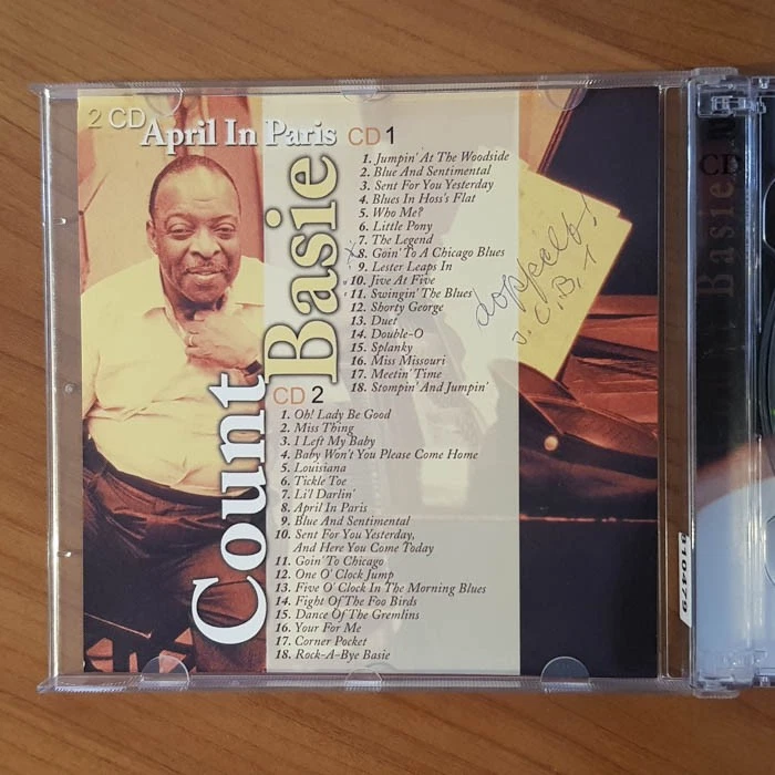 COUNT BASIE April In Paris  EX/VG+(2CD) - Bild 2 von 4