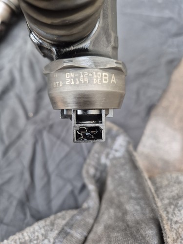 VW Touran 1.9TDI 2005 Injectors X4 - Picture 2 of 2