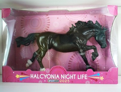 Breyer Traditional Halcyonia Night Life Welsh Cob (BreyerFest 2025) NEU