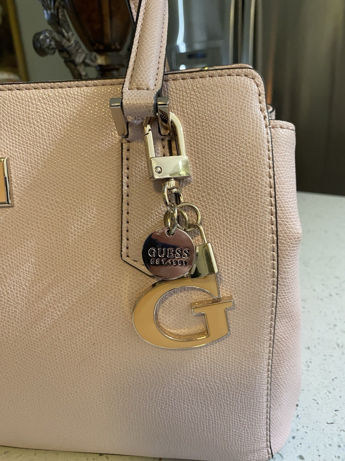 Guess Pink Double Handler Shoulder Bag( New without Tag) — image 6