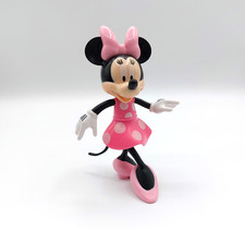 Figurine MINNIE Mouse Maxi Kinder 2022 DISNEY robe rose 15 cm lire descriptif