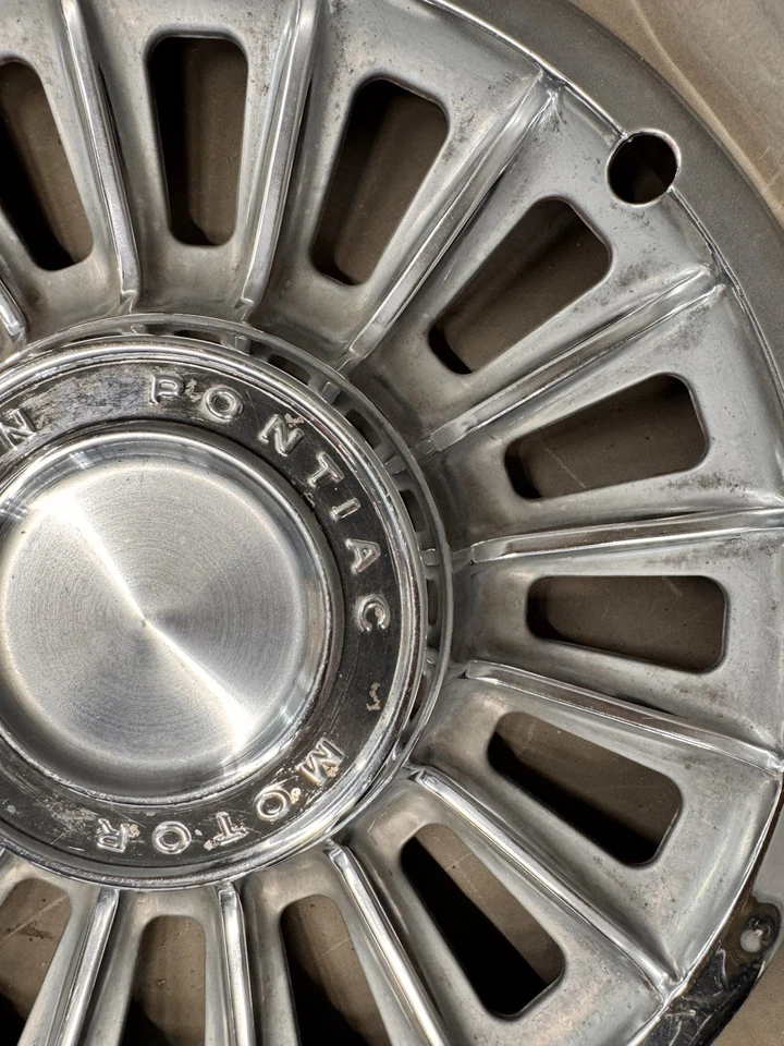 "Pontiac Bonneville Catalina Tempest 1965 1966 tapacubos cubierta de rueda tapacubos" Foto 3 de 4