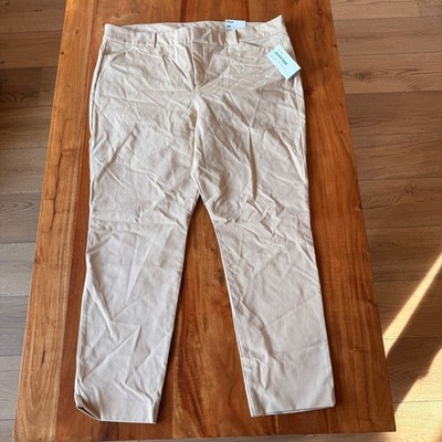 Old Navy Women's Khaki Pixie Cut Pants Size 18 NWT