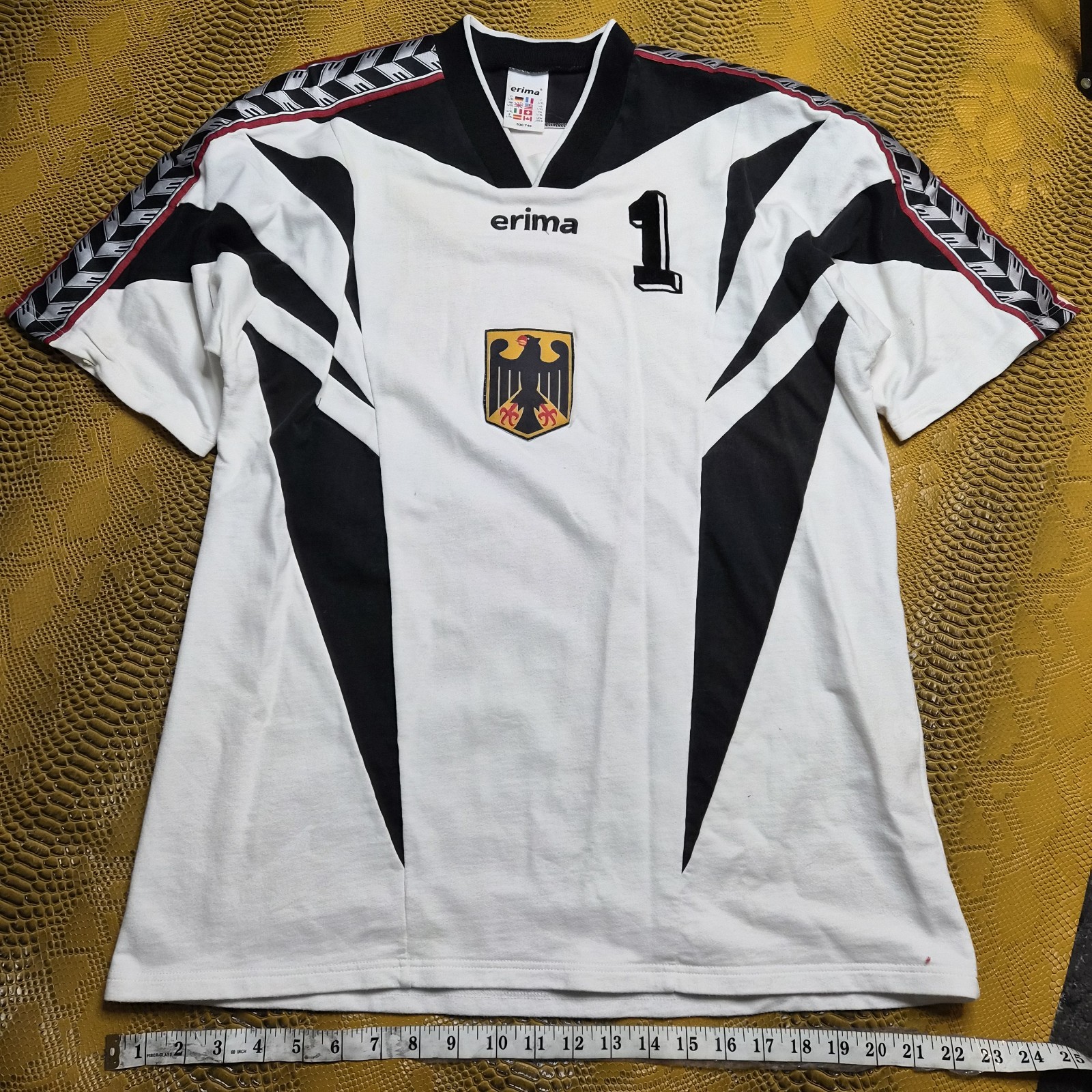 VINTAGE SOCCER JERSEY 1989